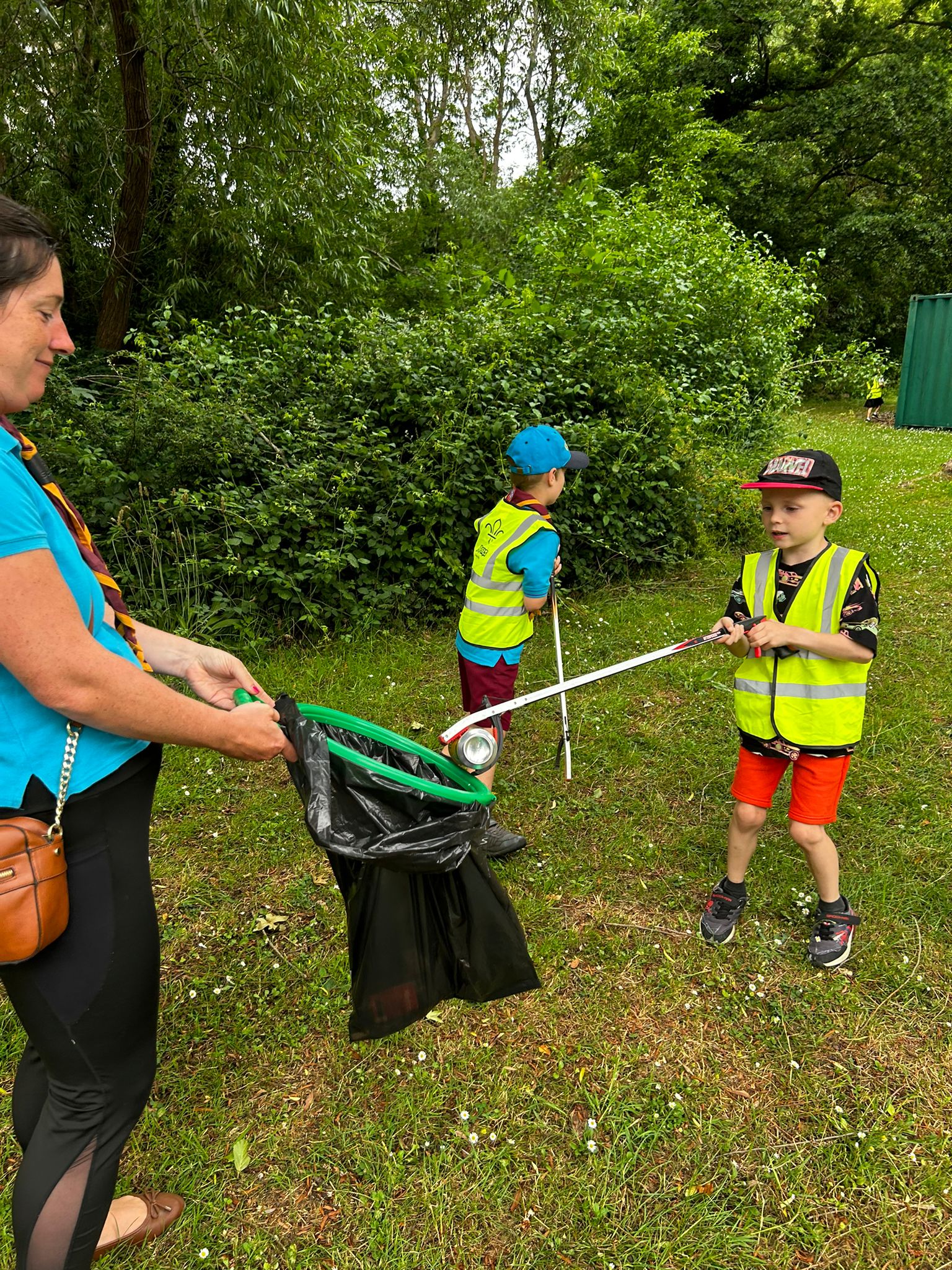 Litterpicking at Longmead